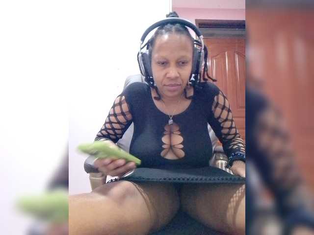 CandyLove live cam on BongaCams