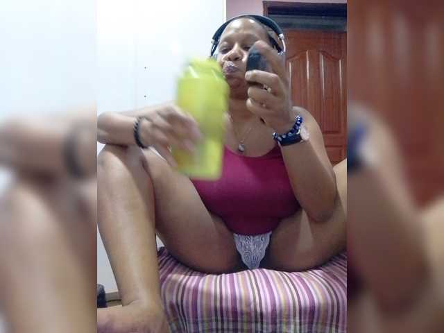 CandyLove live cam on BongaCams