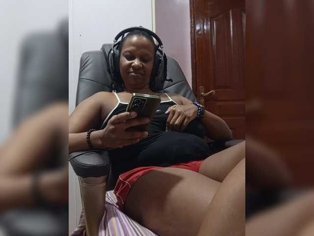 CandyLove live cam on BongaCams
