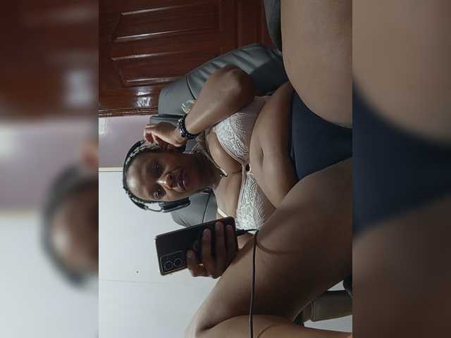 CandyLove live cam on BongaCams
