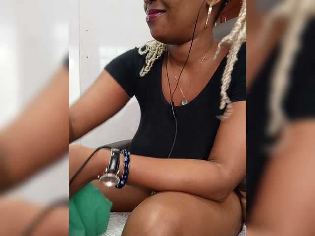 CandyLove live cam on BongaCams