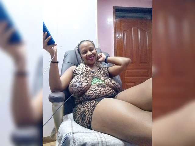 CandyLove live cam on BongaCams