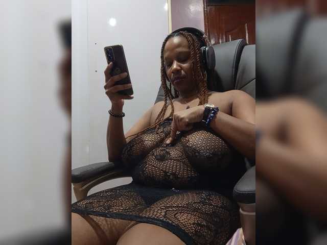 CandyLove live cam on BongaCams