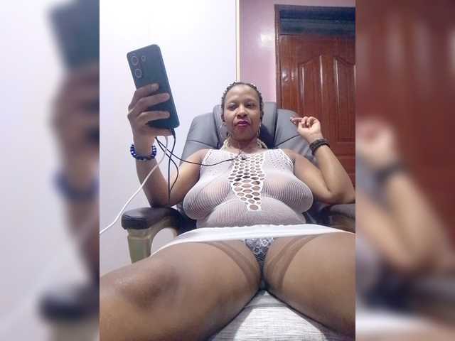 CandyLove live cam on BongaCams