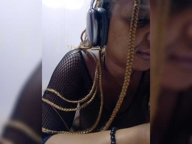 CandyLove live cam on BongaCams