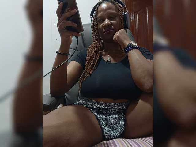 CandyLove live cam on BongaCams