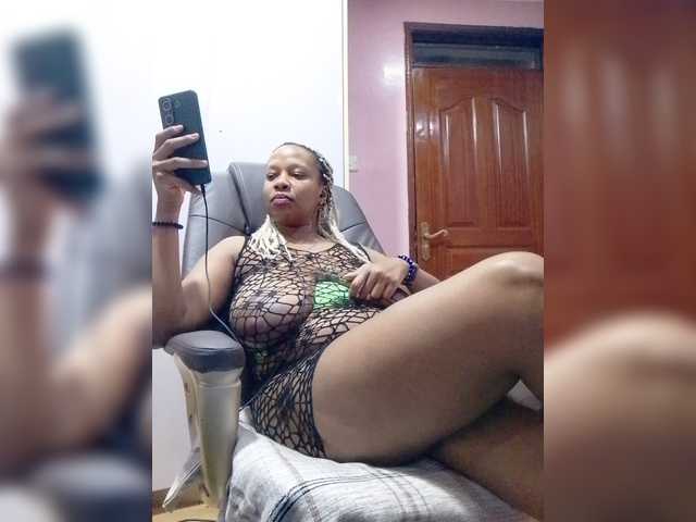 CandyLove live cam on BongaCams