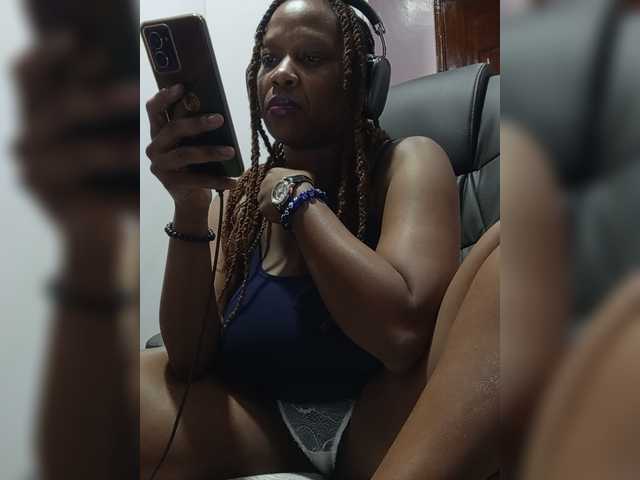 CandyLove live cam on BongaCams