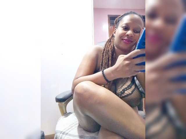 CandyLove live cam on BongaCams
