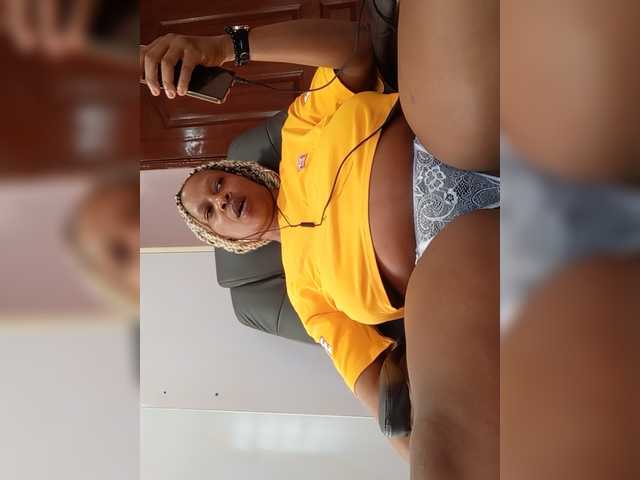 CandyLove live cam on BongaCams