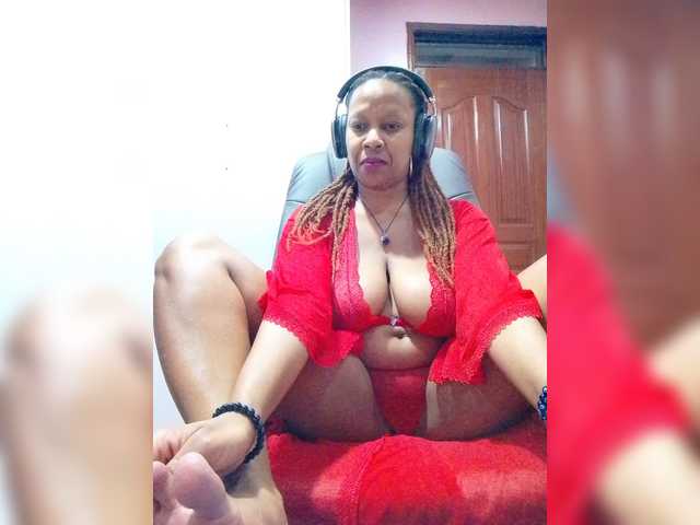 CandyLove live cam on BongaCams