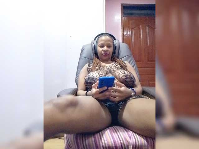 CandyLove live cam on BongaCams