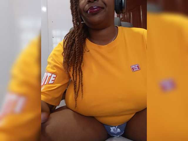 CandyLove live cam on BongaCams