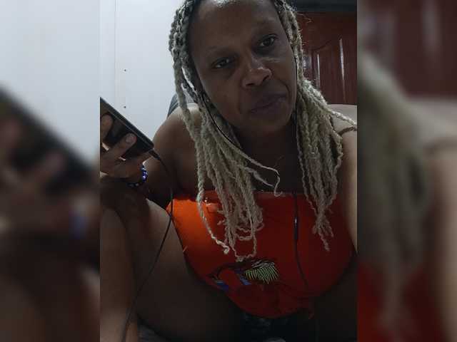 CandyLove live cam on BongaCams