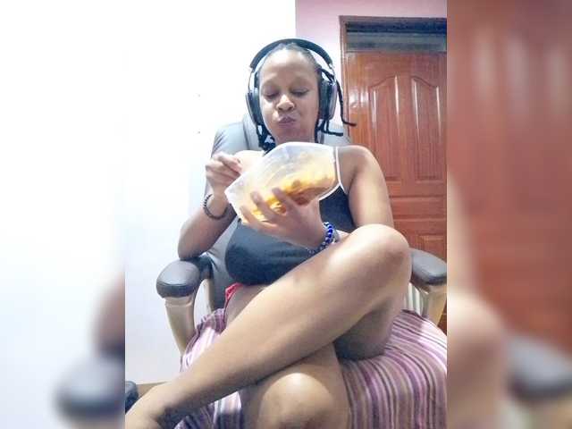 CandyLove live cam on BongaCams