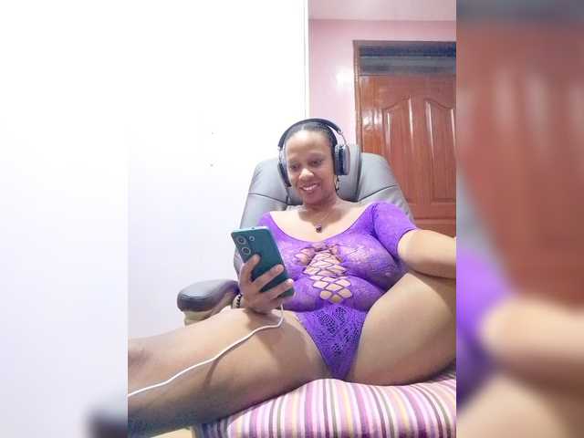 CandyLove live cam on BongaCams