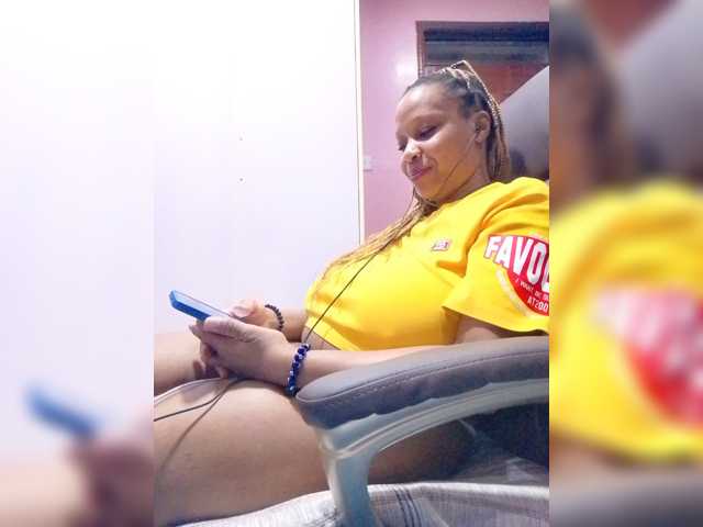 CandyLove live cam on BongaCams