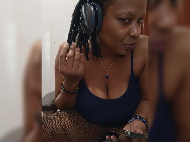 CandyLove live cam on BongaCams