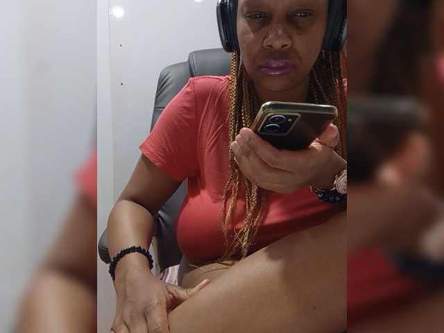 CandyLove live cam on BongaCams