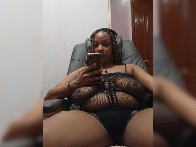 CandyLove live cam on BongaCams