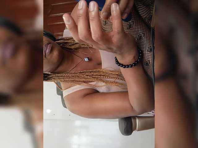 CandyLove live cam on BongaCams