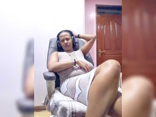 CandyLove live cam on BongaCams
