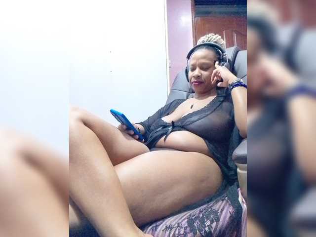 CandyLove live cam on BongaCams