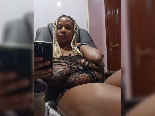 CandyLove live cam on BongaCams