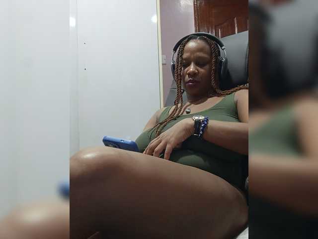 CandyLove live cam on BongaCams