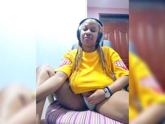 CandyLove live cam on BongaCams