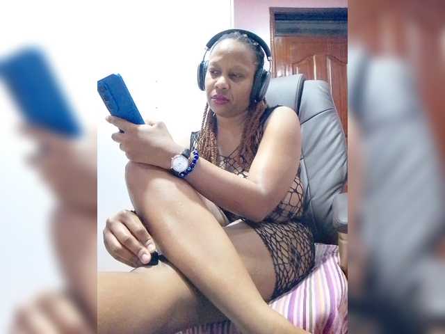CandyLove live cam on BongaCams