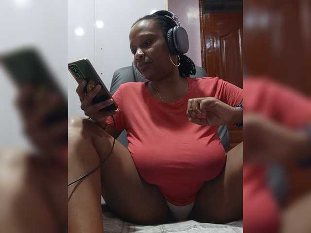 CandyLove live cam on BongaCams