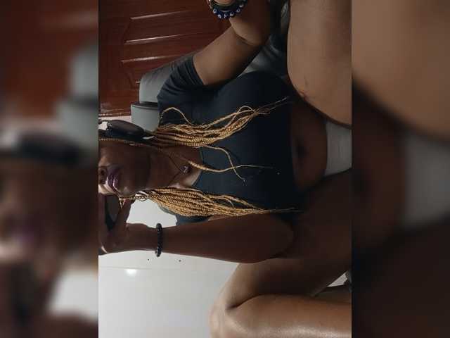 CandyLove live cam on BongaCams