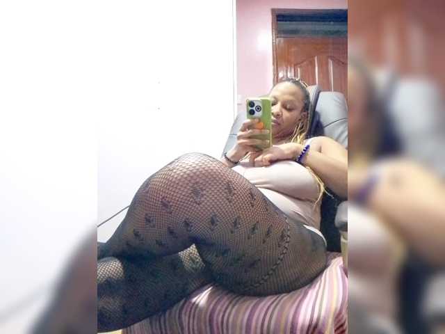 CandyLove live cam on BongaCams