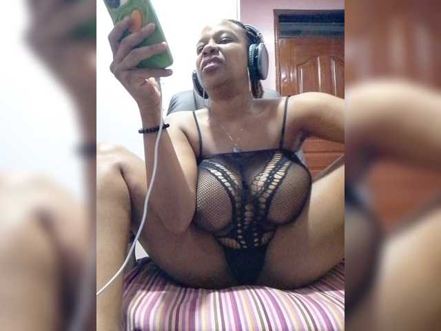 CandyLove live cam on BongaCams