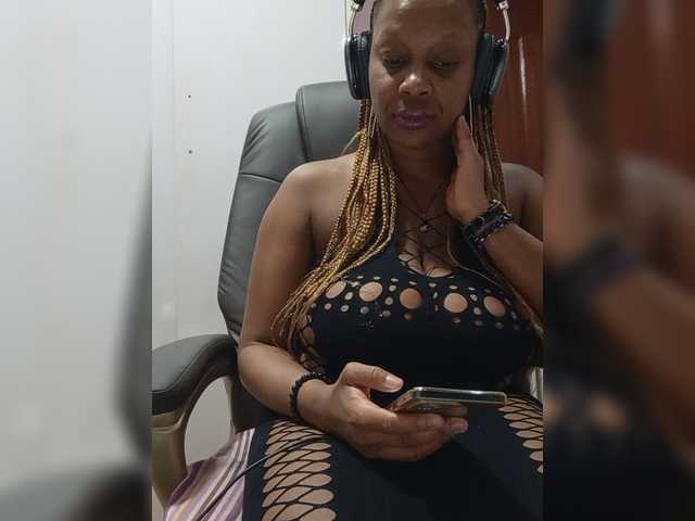 CandyLove live cam on BongaCams
