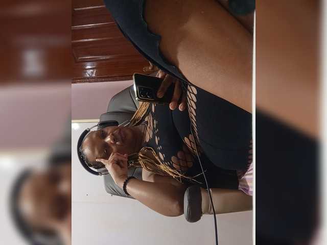 CandyLove live cam on BongaCams