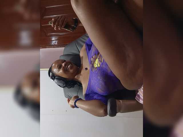 CandyLove live cam on BongaCams