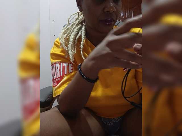 CandyLove live cam on BongaCams