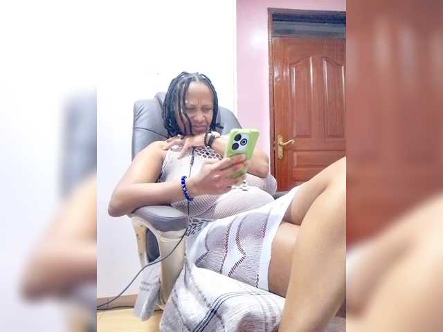 CandyLove live cam on BongaCams