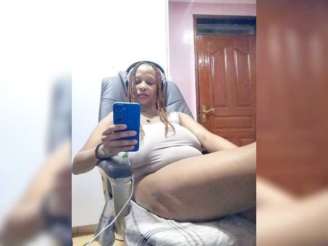 CandyLove live cam on BongaCams