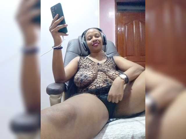 CandyLove live cam on BongaCams