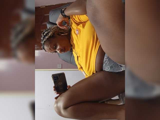CandyLove live cam on BongaCams