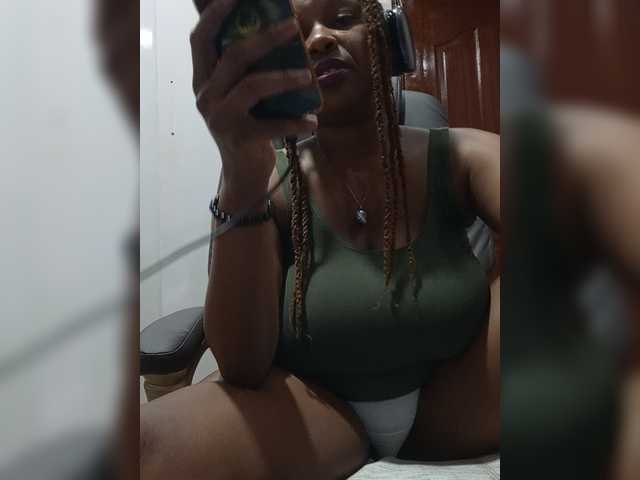 CandyLove live cam on BongaCams