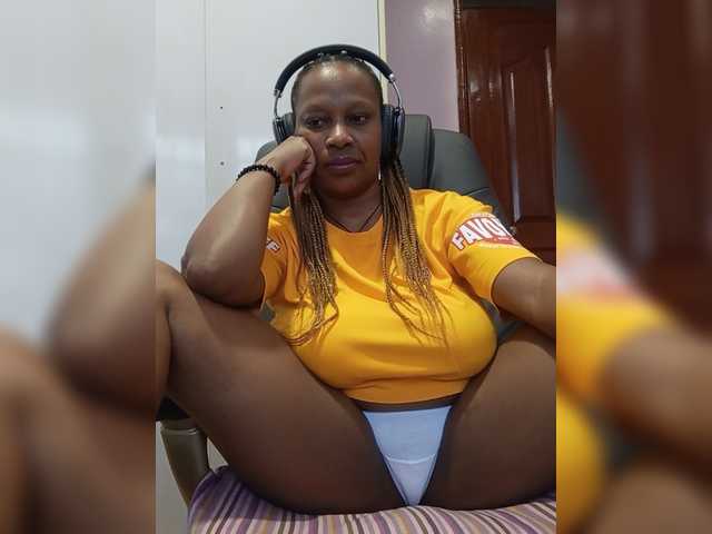 CandyLove live cam on BongaCams