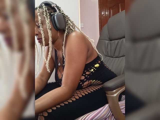 CandyLove live webcam show