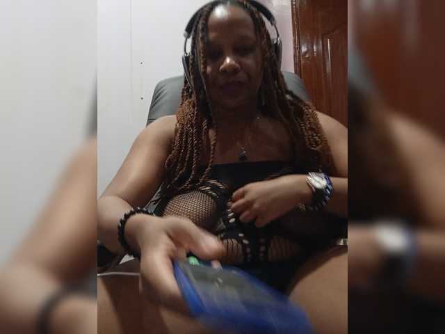 CandyLove live cam on BongaCams