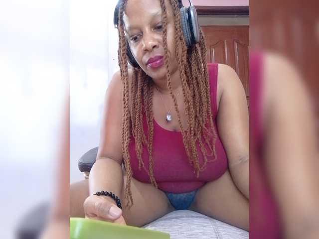CandyLove live cam on BongaCams