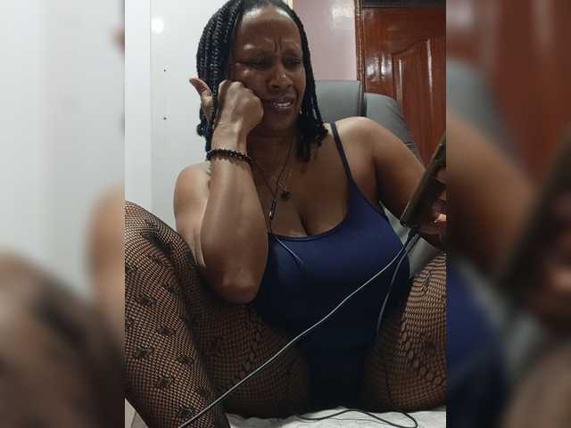 CandyLove live cam on BongaCams