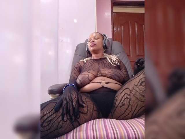 CandyLove live cam on BongaCams